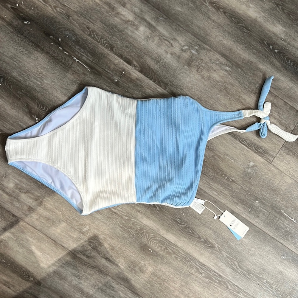 One piece swimsuit